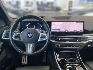 BMW X5 xDrive30d M Sport Pro Pano AHK 22´´ Sportabga