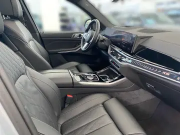 BMW X5 xDrive30d M Sport Pro Pano AHK 22´´ Sportabga