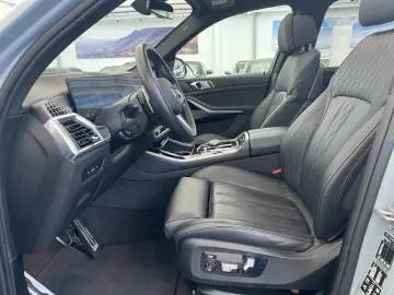 BMW X5 xDrive30d M Sport Pro Pano AHK 22´´ Sportabga
