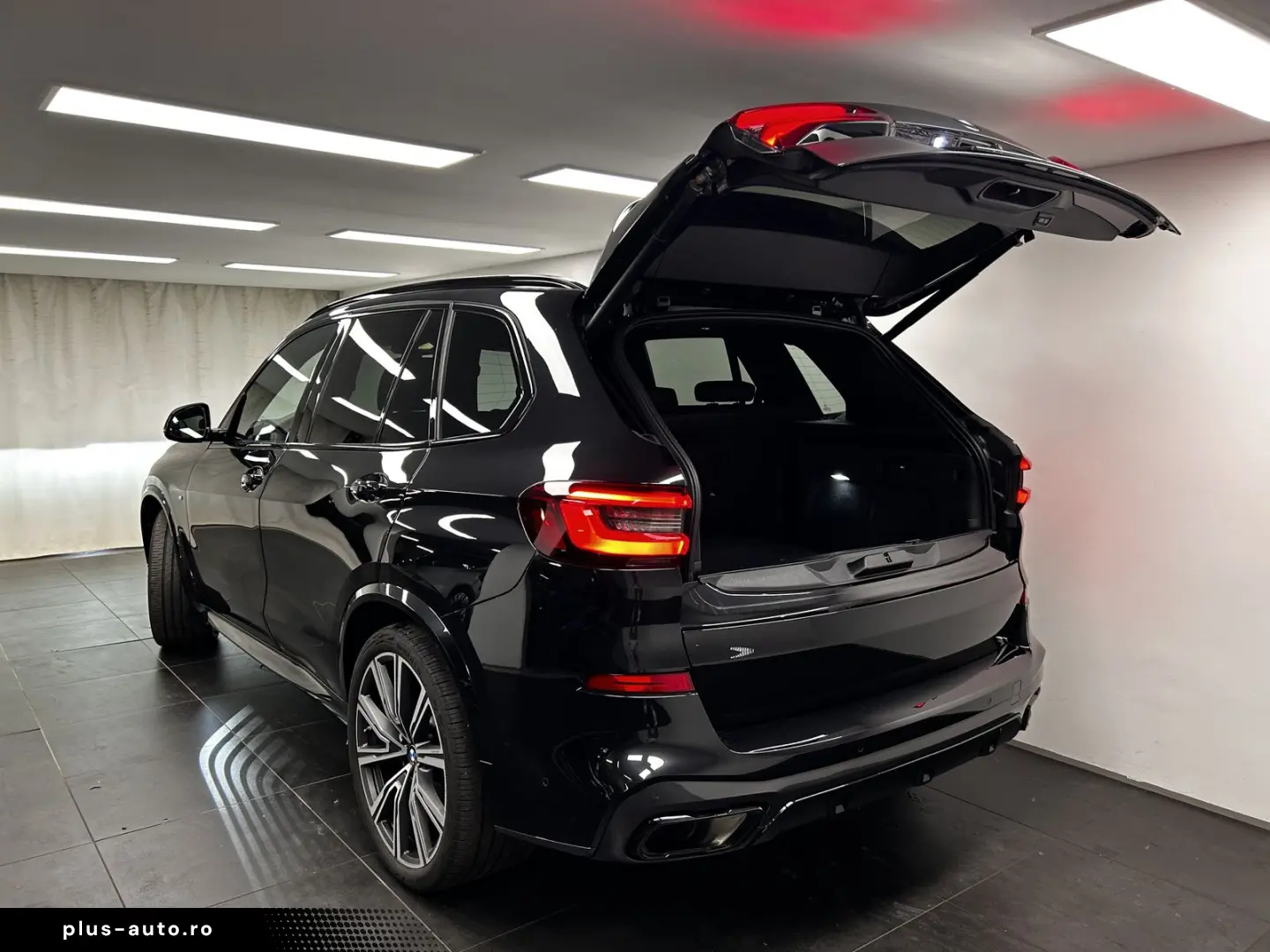 BMW X5 xDrive30d M Sportpaket Pano. AHK DAB LED Komf