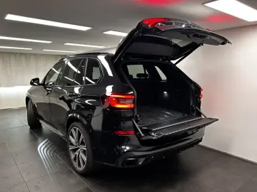 BMW X5 xDrive30d M Sportpaket Pano. AHK DAB LED Komf