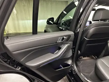 BMW X5 xDrive30d M Sportpaket Pano. AHK DAB LED Komf