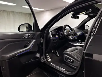 BMW X5 xDrive30d M Sportpaket Pano. AHK DAB LED Komf