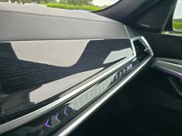 BMW X6 30d xDrive M Sport Pro 22´´AHK 360 HUD HK ACC