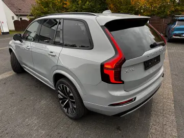 Volvo XC90 XC 90 Plus Dark Plug-In Hybrid AWD