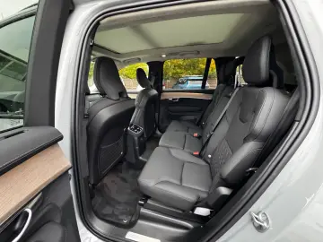 Volvo XC90 XC 90 Plus Dark Plug-In Hybrid AWD