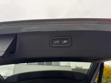 Volvo XC90 XC 90 Plus Dark Plug-In Hybrid AWD