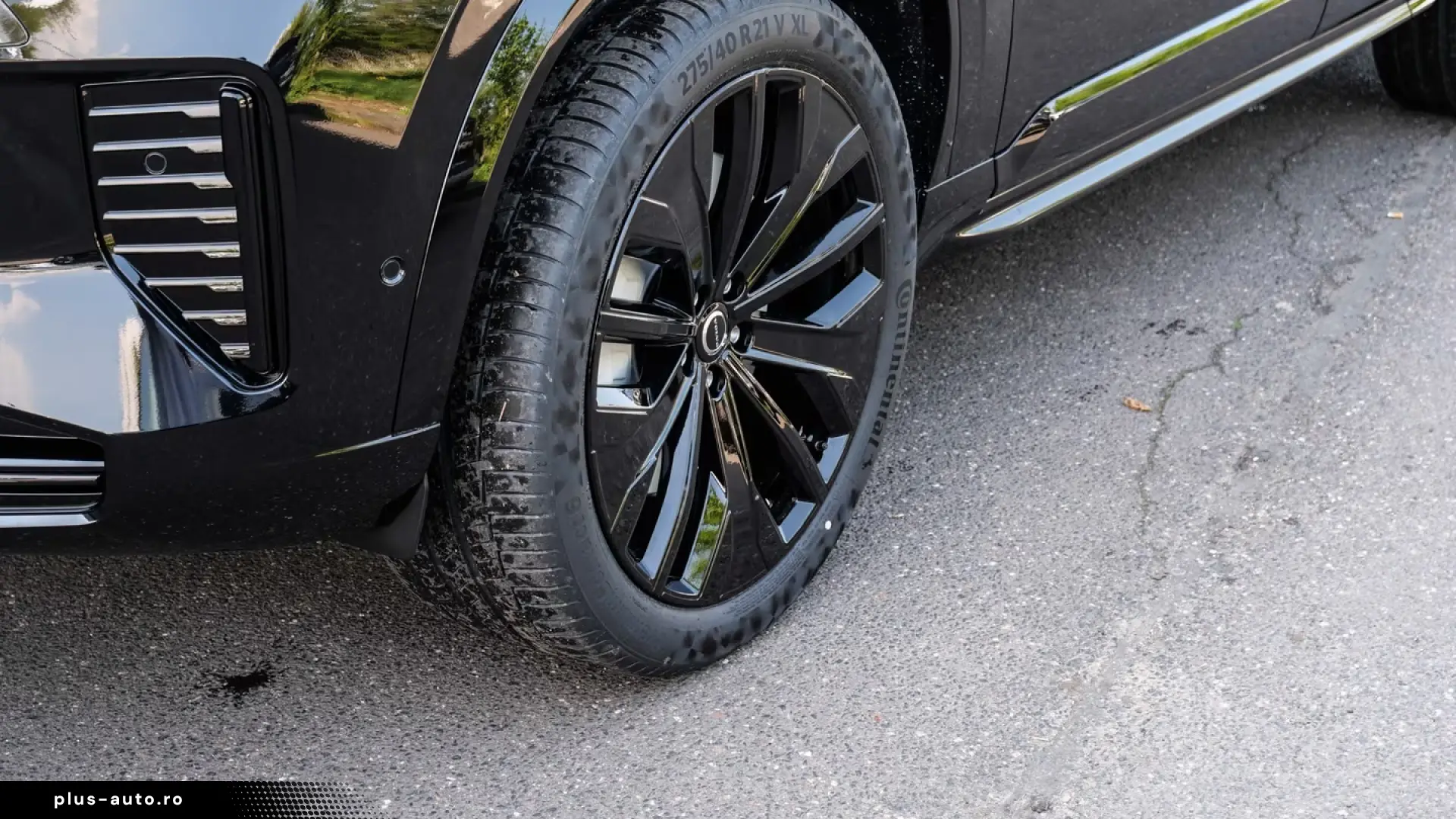 Volvo XC90 T8 AWD Plug-In Hybrid Black Edition