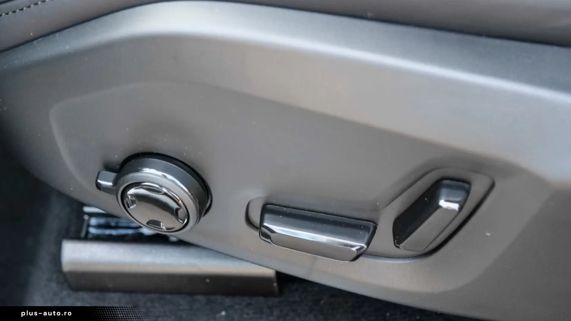Volvo XC90 T8 AWD Plug-In Hybrid Black Edition