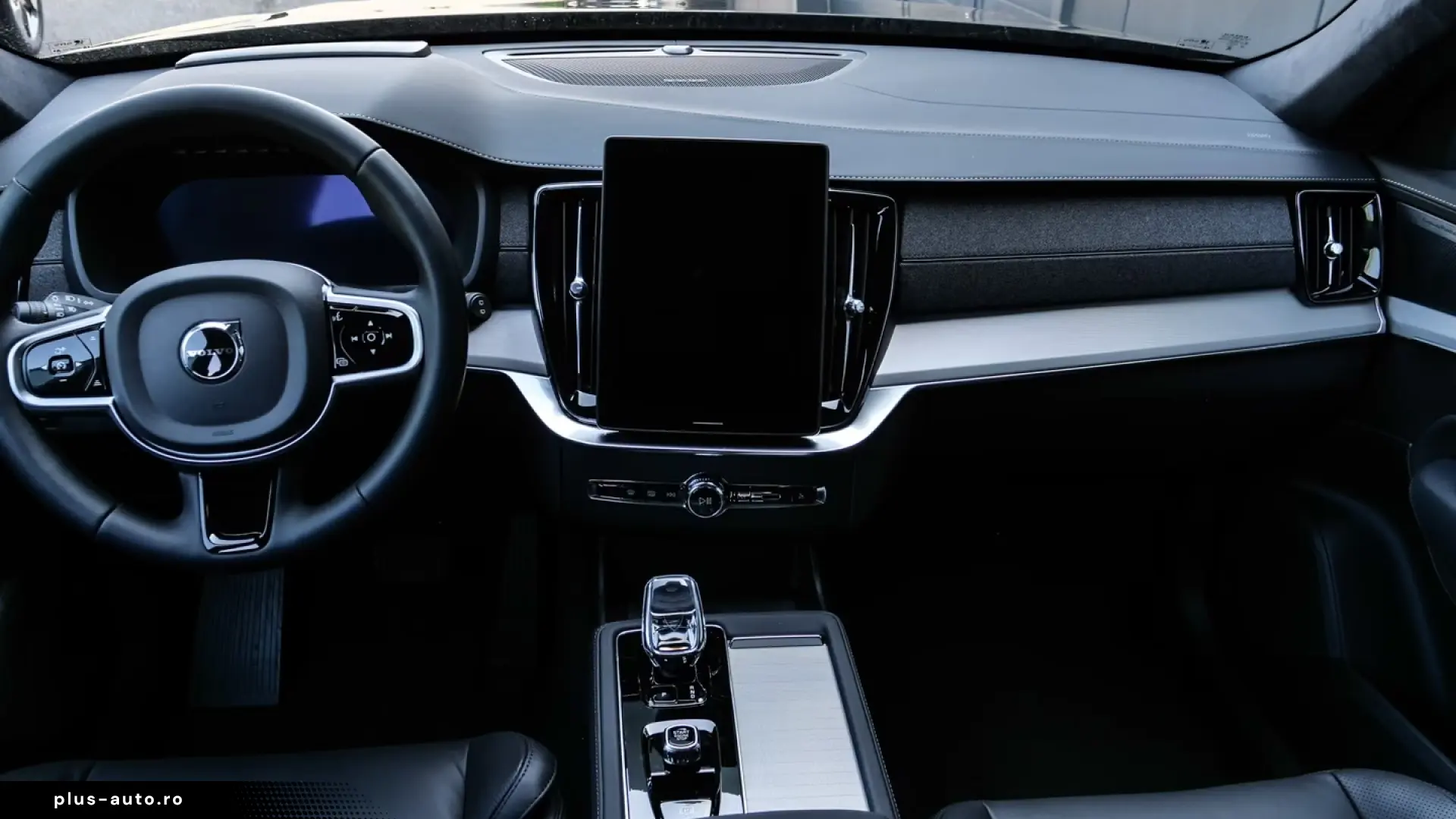 Volvo XC90 T8 AWD Plug-In Hybrid Black Edition