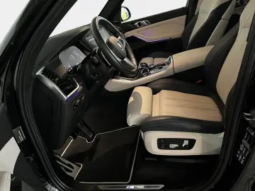 BMW X5 xDrive40i M Sport Adapt. LED Pano 360  H K