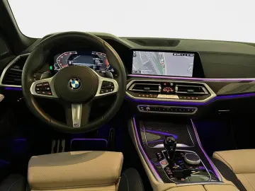 BMW X5 xDrive40i M Sport Adapt. LED Pano 360  H K