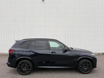 BMW X5 M Competition. Soft-Close. Massage.