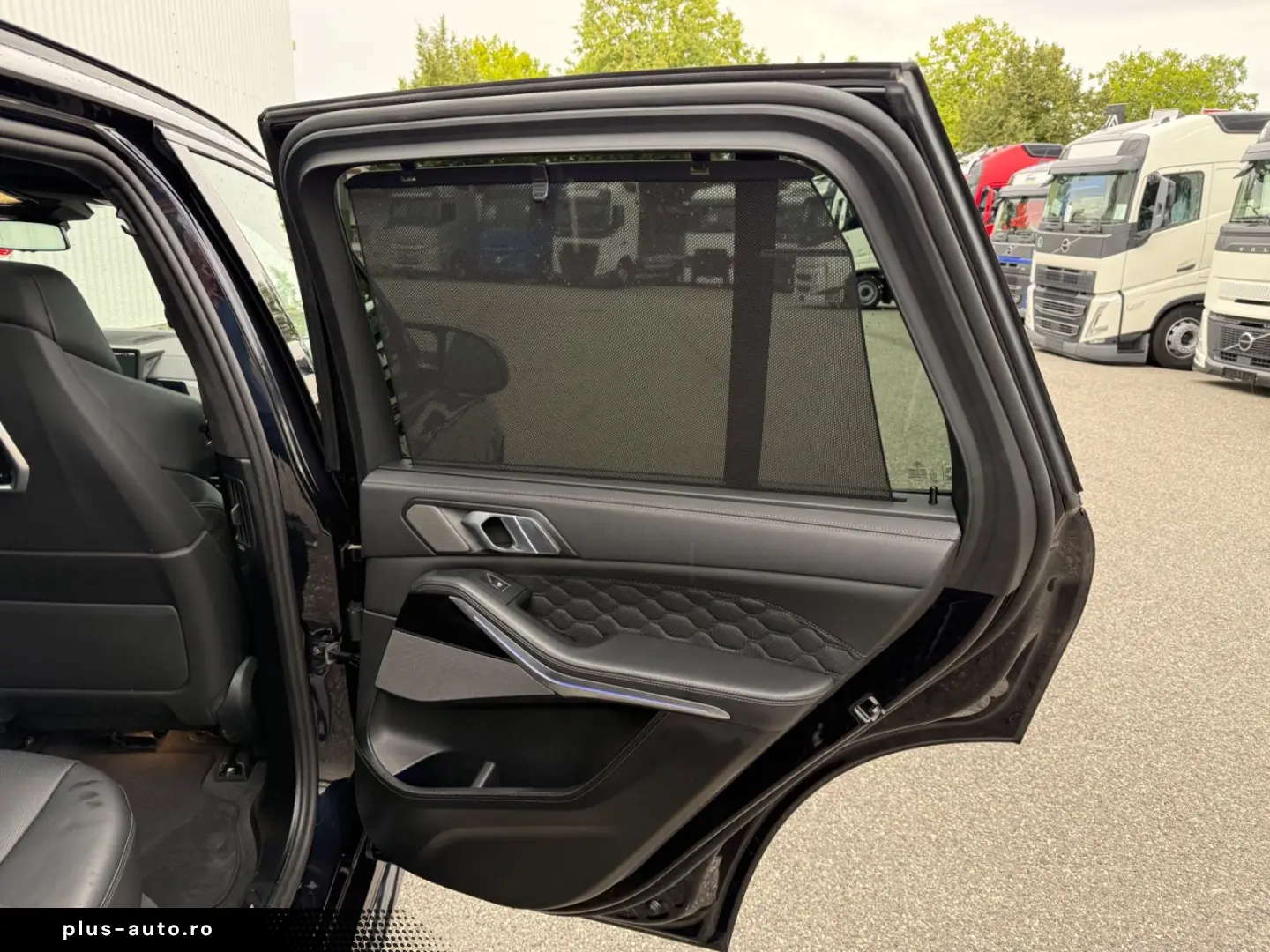 BMW X5 M Competition. Soft-Close. Massage.