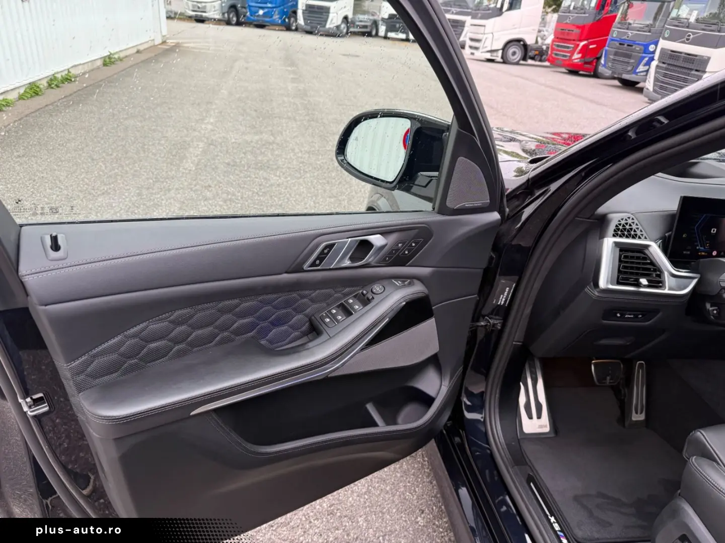 BMW X5 M Competition. Soft-Close. Massage.