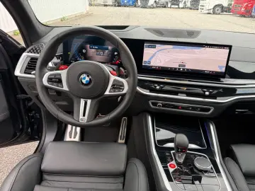 BMW X5 M Competition. Soft-Close. Massage.