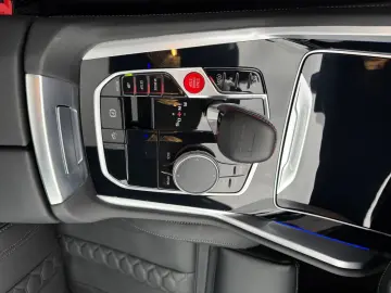 BMW X5 M Competition. Soft-Close. Massage.
