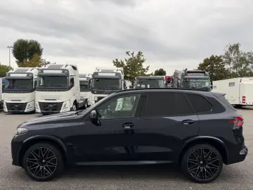 BMW X5 M Competition. Soft-Close. Massage.