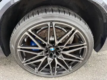 BMW X5 M Competition. Soft-Close. Massage.