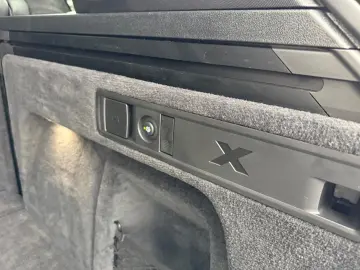 BMW X5 M Competition. Soft-Close. Massage.