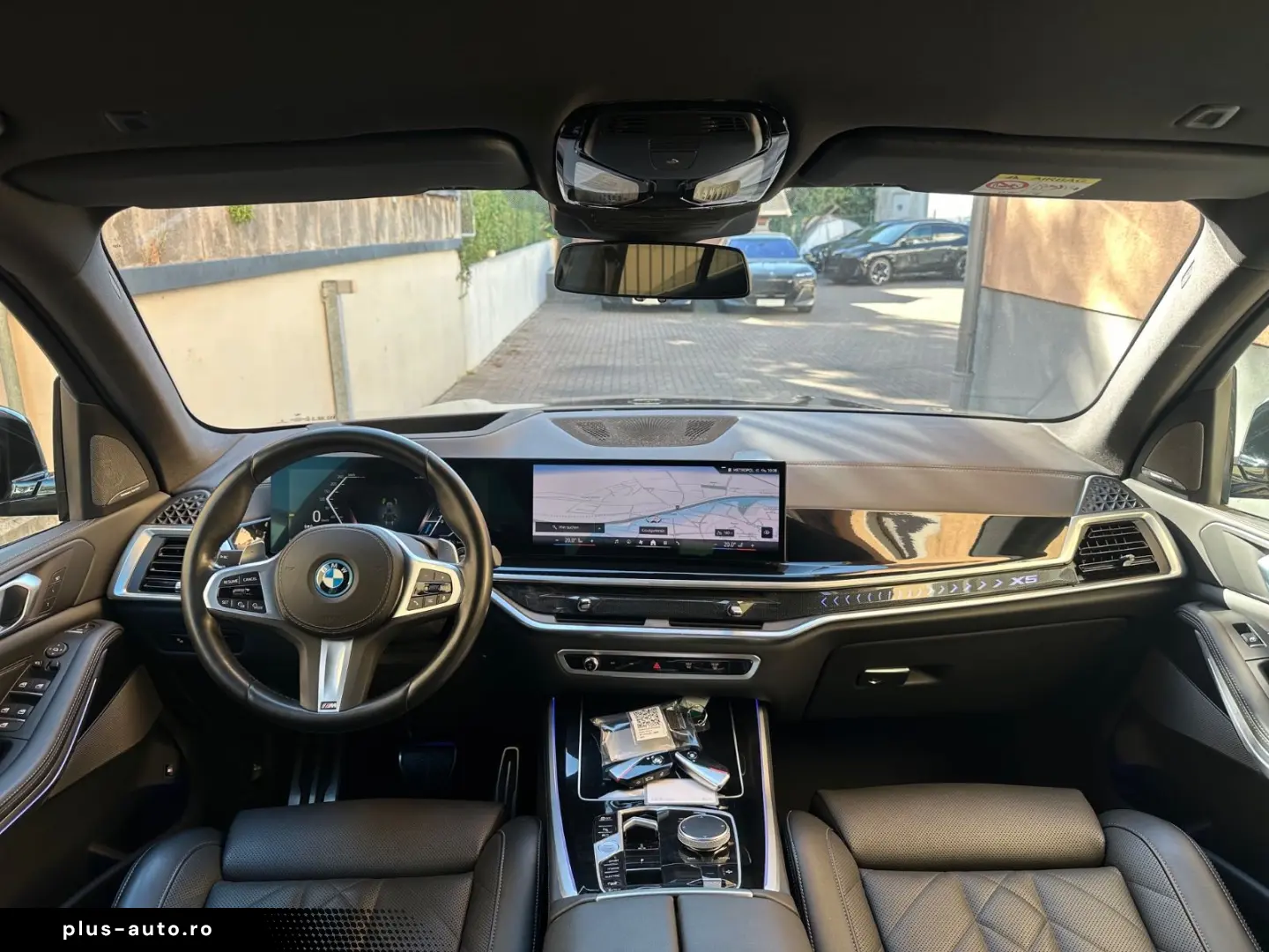 BMW X5 xDr50e M Sport Pro AHK H&K Iconic Shadow 360