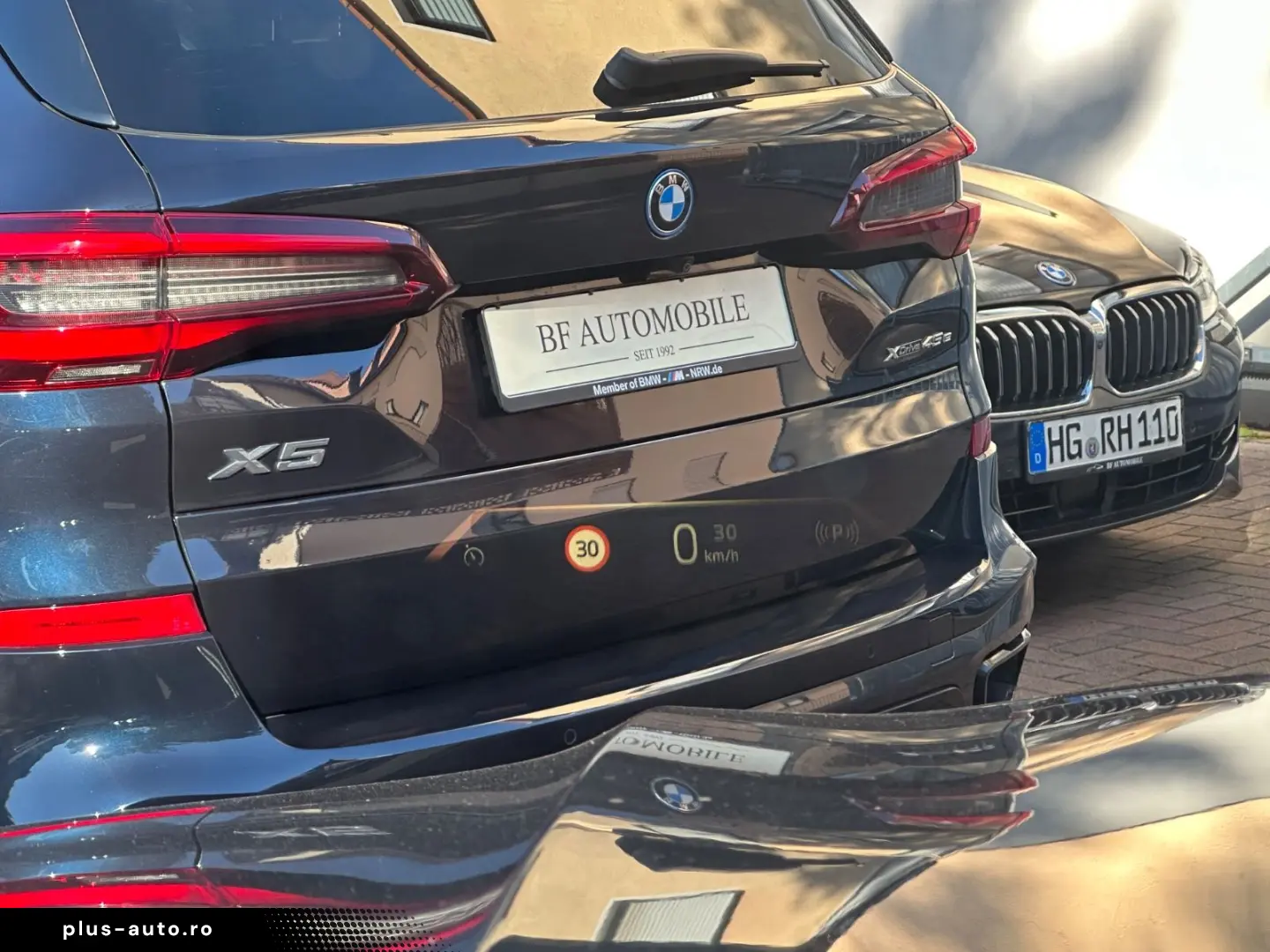 BMW X5 xDr50e M Sport Pro AHK H&K Iconic Shadow 360