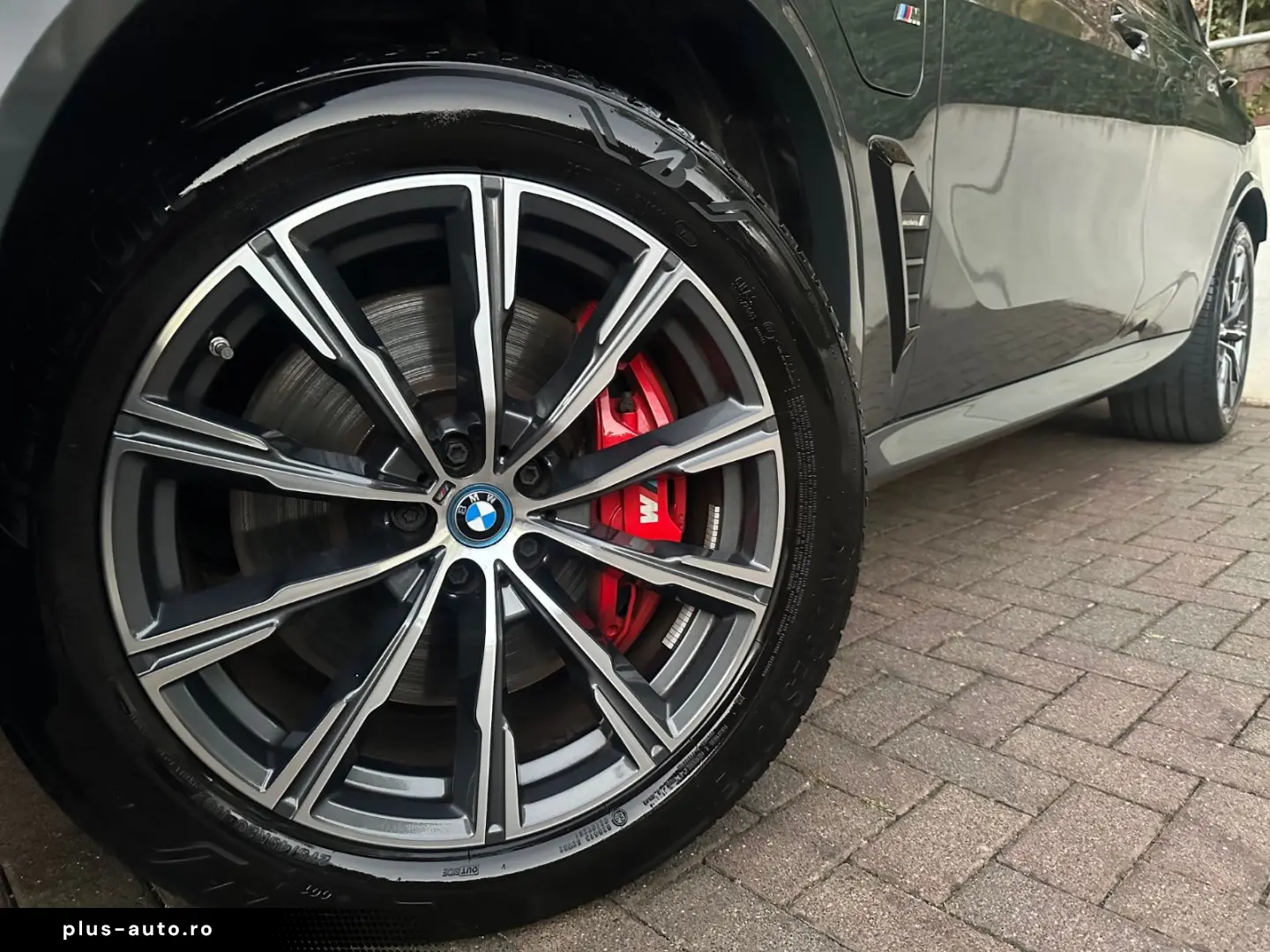 BMW X5 xDr50e M Sport Pro AHK H&K Iconic Shadow 360
