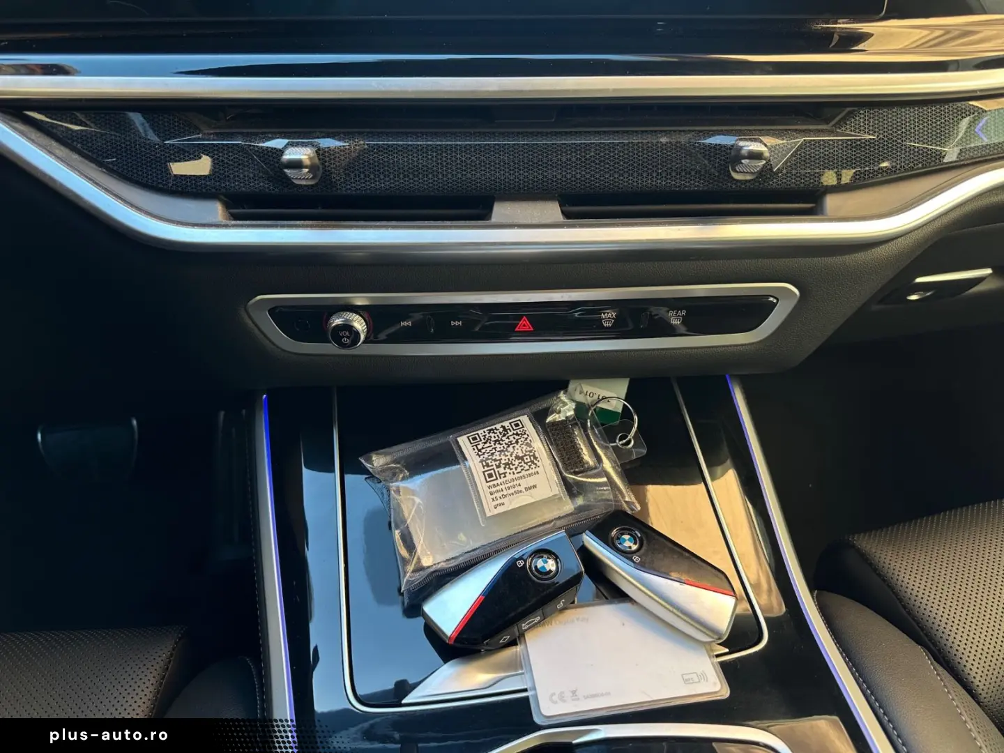 BMW X5 xDr50e M Sport Pro AHK H&K Iconic Shadow 360