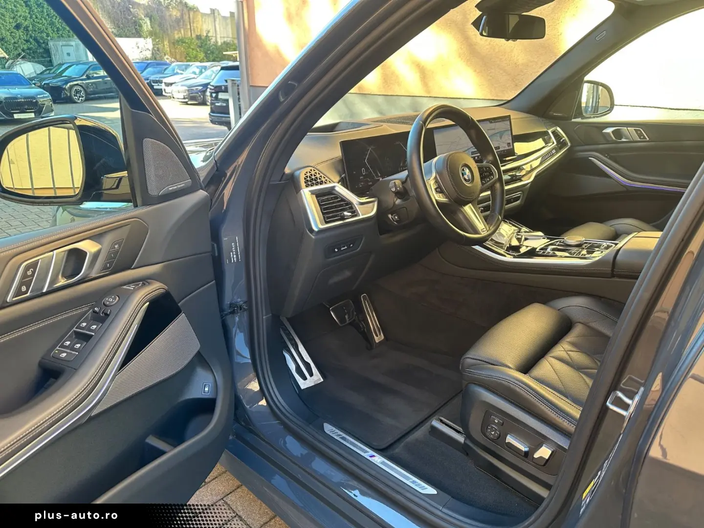 BMW X5 xDr50e M Sport Pro AHK H&K Iconic Shadow 360