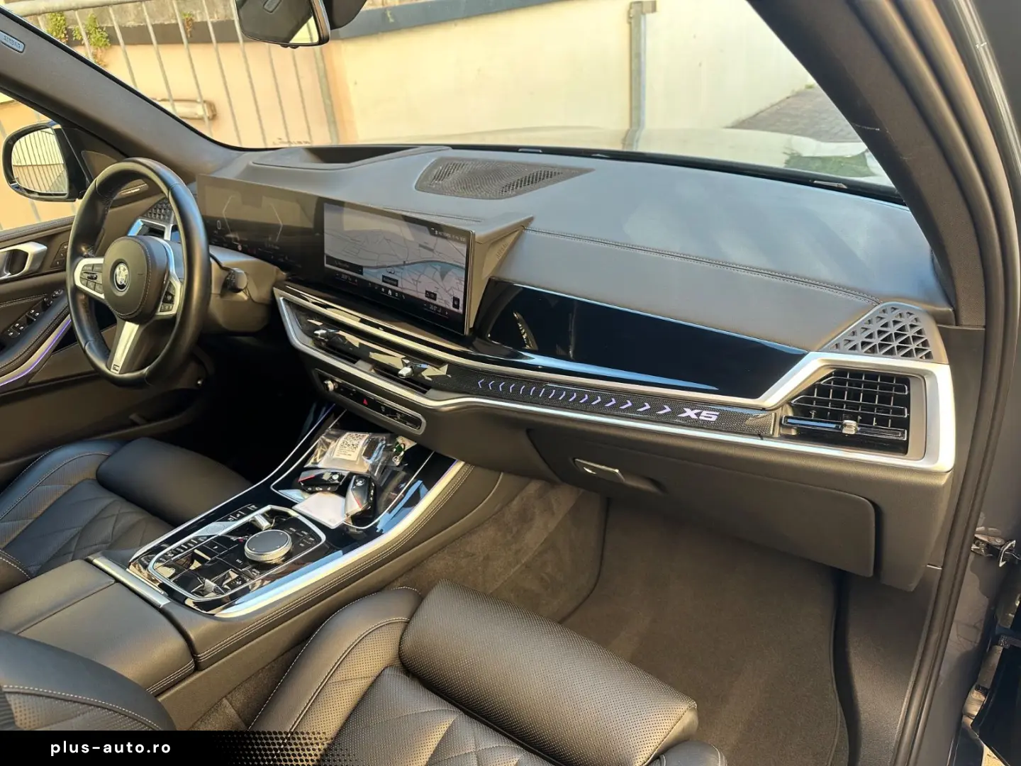 BMW X5 xDr50e M Sport Pro AHK H&K Iconic Shadow 360