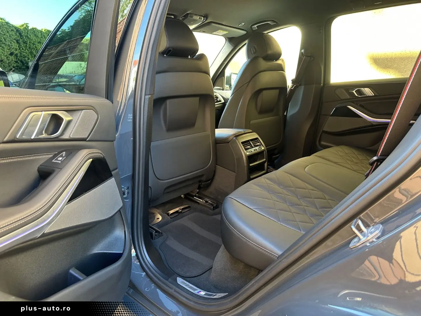 BMW X5 xDr50e M Sport Pro AHK H&K Iconic Shadow 360
