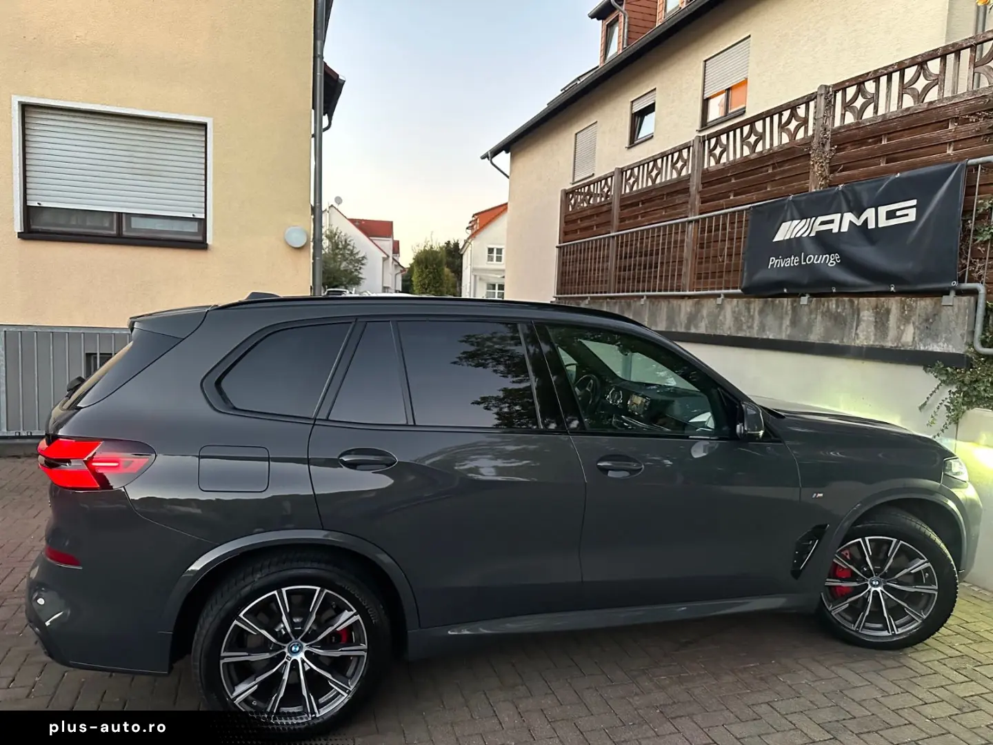 BMW X5 xDr50e M Sport Pro AHK H&K Iconic Shadow 360