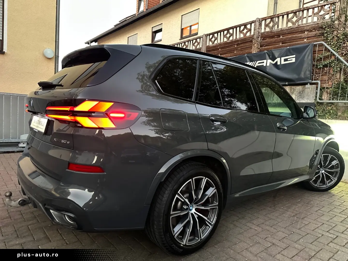 BMW X5 xDr50e M Sport Pro AHK H&K Iconic Shadow 360