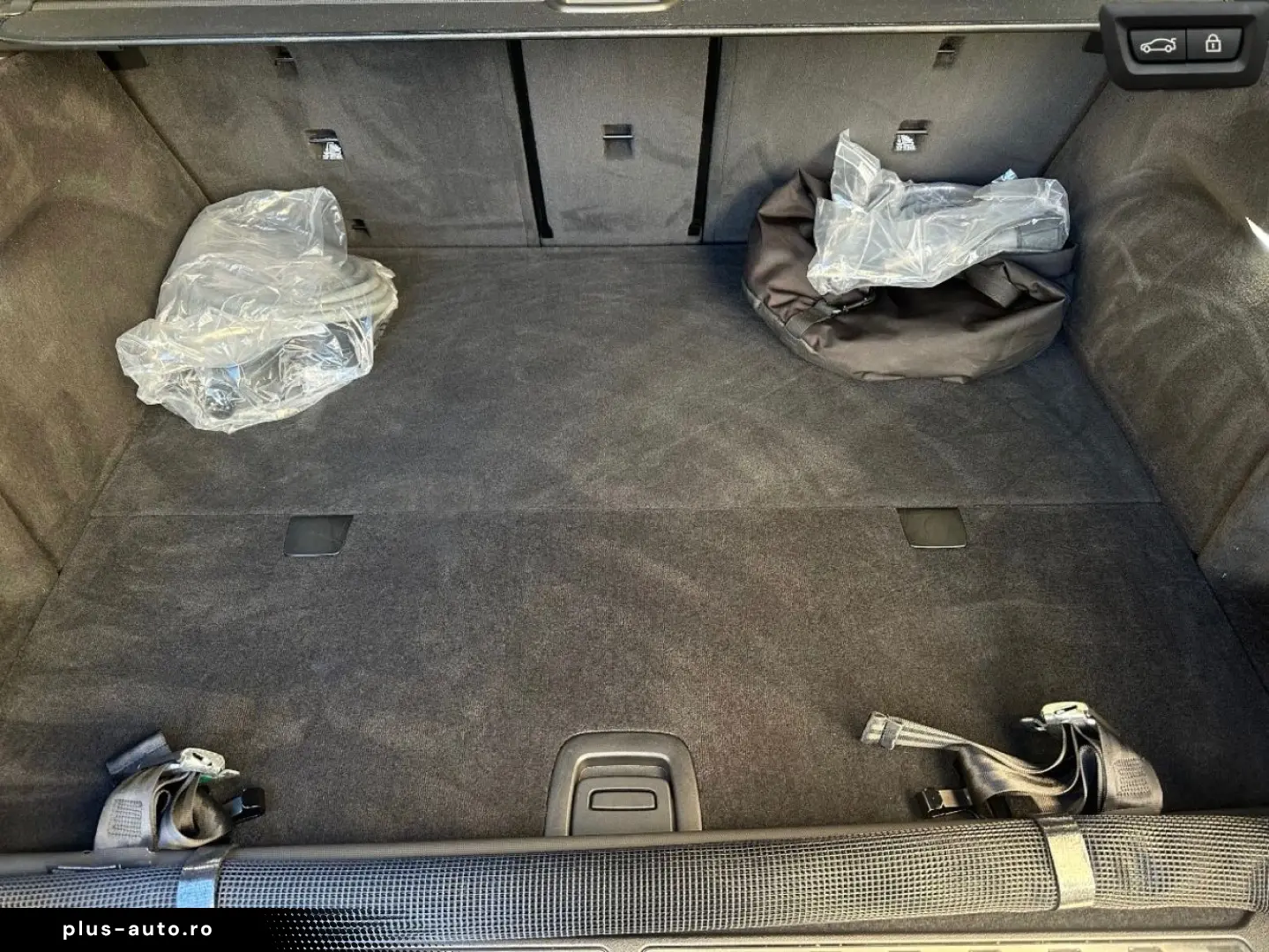 BMW X5 xDr50e M Sport Pro AHK H&K Iconic Shadow 360