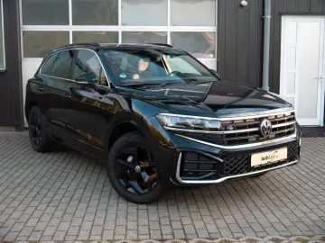 VW Touareg 3.0 TDI Mietwagen-BOKraft 4Motion R-Line