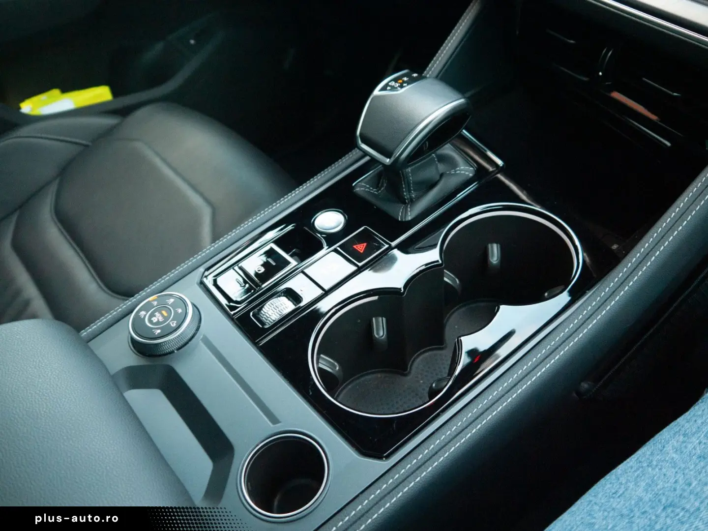 VW Touareg în leasing operațional MOOV