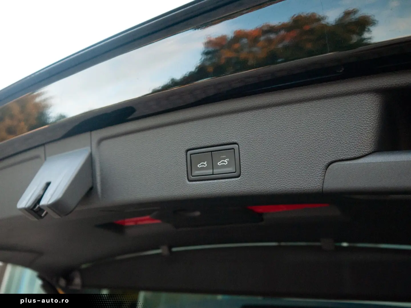 VW Touareg în leasing operațional MOOV