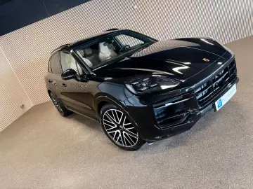 PORSCHE Cayenne 3.0E-Hybrid SPORT DESIGN-PANO-VOLL