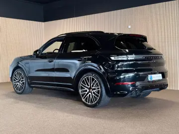 PORSCHE Cayenne 3.0E-Hybrid SPORT DESIGN-PANO-VOLL