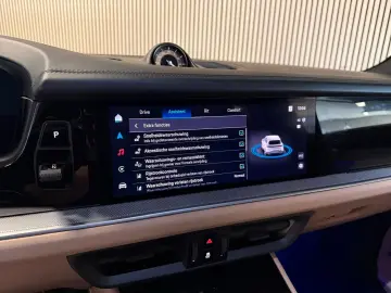 PORSCHE Cayenne 3.0E-Hybrid SPORT DESIGN-PANO-VOLL