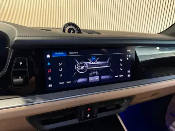 PORSCHE Cayenne 3.0E-Hybrid SPORT DESIGN-PANO-VOLL