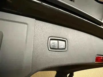 PORSCHE Cayenne 3.0E-Hybrid SPORT DESIGN-PANO-VOLL