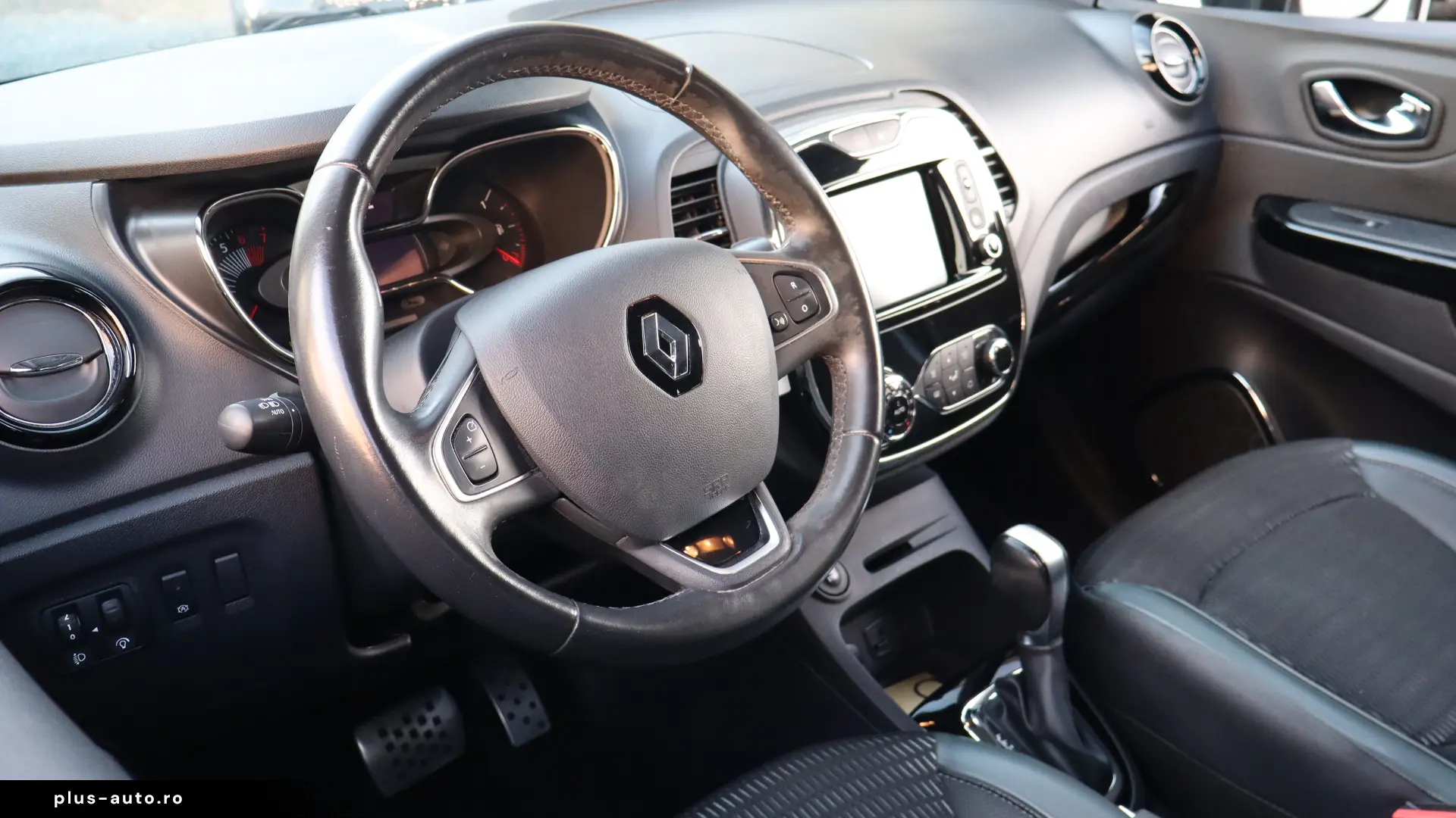 Renault Captur ENERGY TCe EDC Intens
