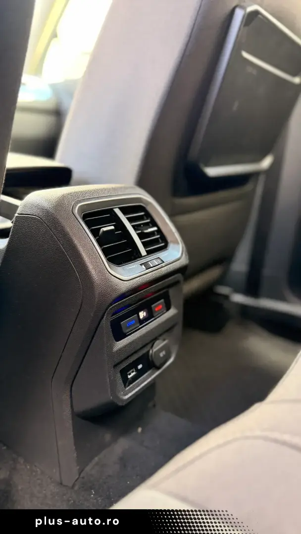 Volkswagen Tiguan Allspace 2.0 TDI 4MOTION DSG R-Line