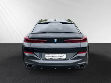 BMW X6 xDrive40d M Sport AHK Pano Head-Up Massage