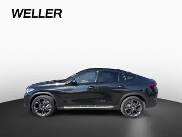 BMW X6 xDrive30d parking heater  laser headlights  ACC  HUD