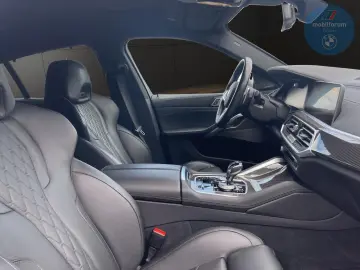 BMW X6 xDrive40d M-Sport AHK Massage
