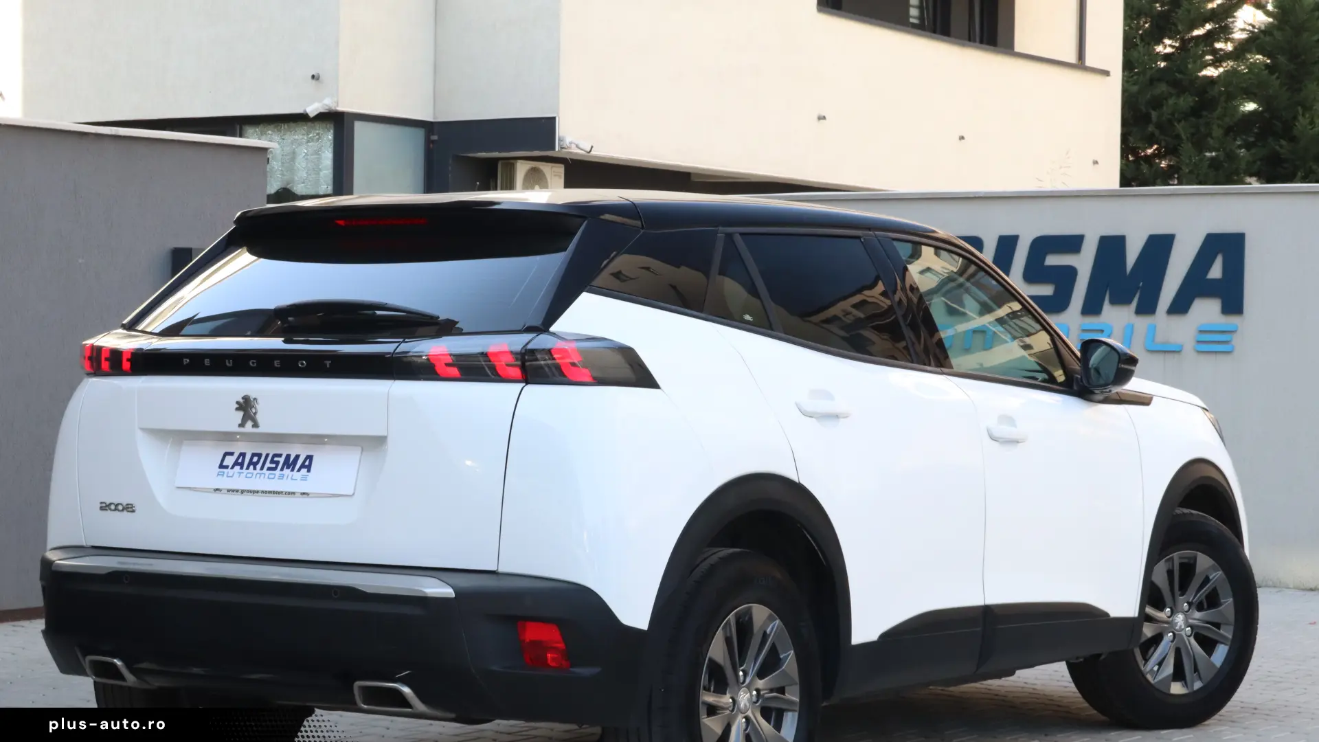 Peugeot 2008 PureTech 130 EAT8 Allure Pack