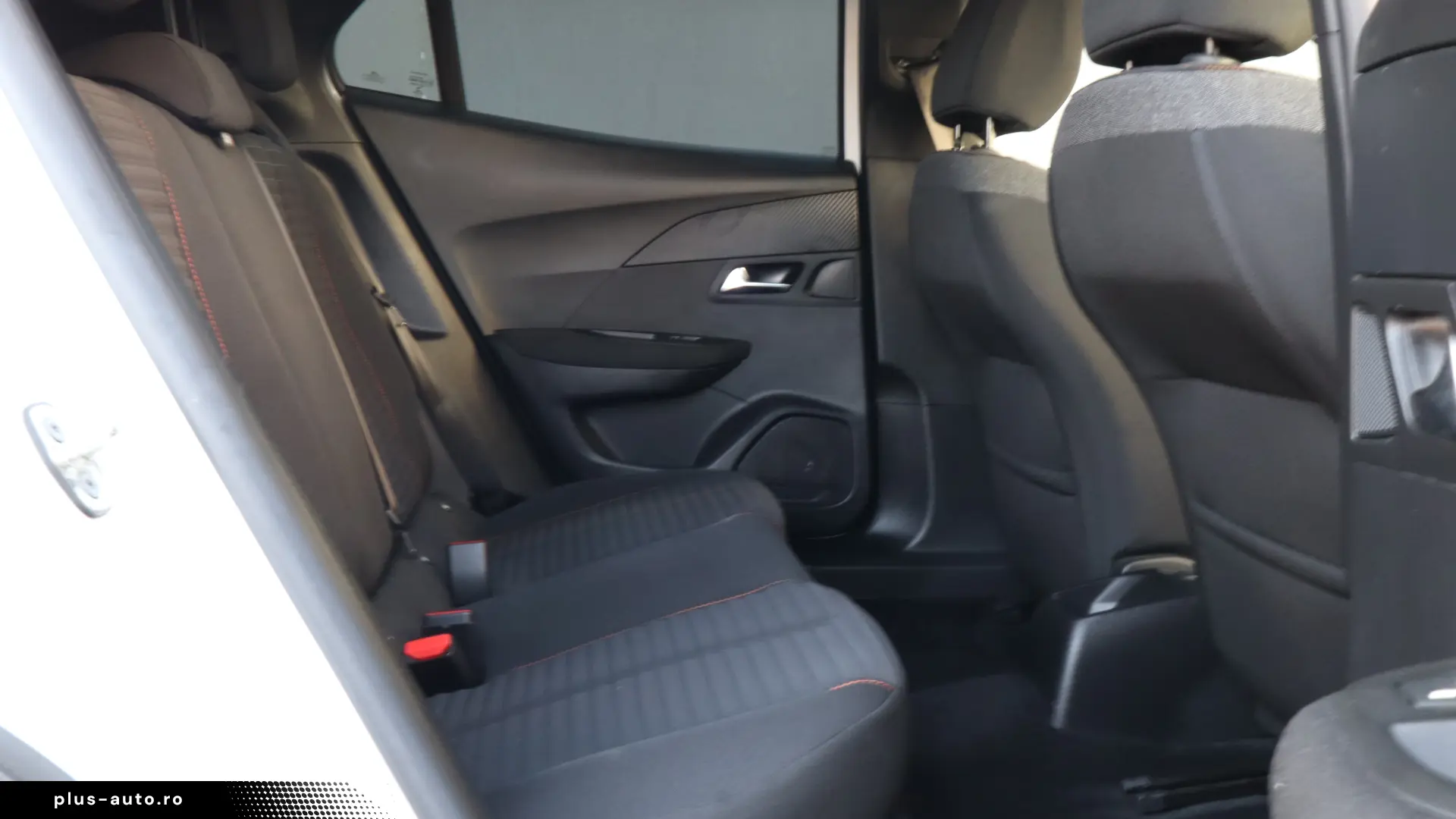 Peugeot 2008 PureTech 130 EAT8 Allure Pack