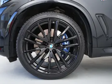 BMW X5 xDrive40d M-Sport Navi AHK Pano HUD H K